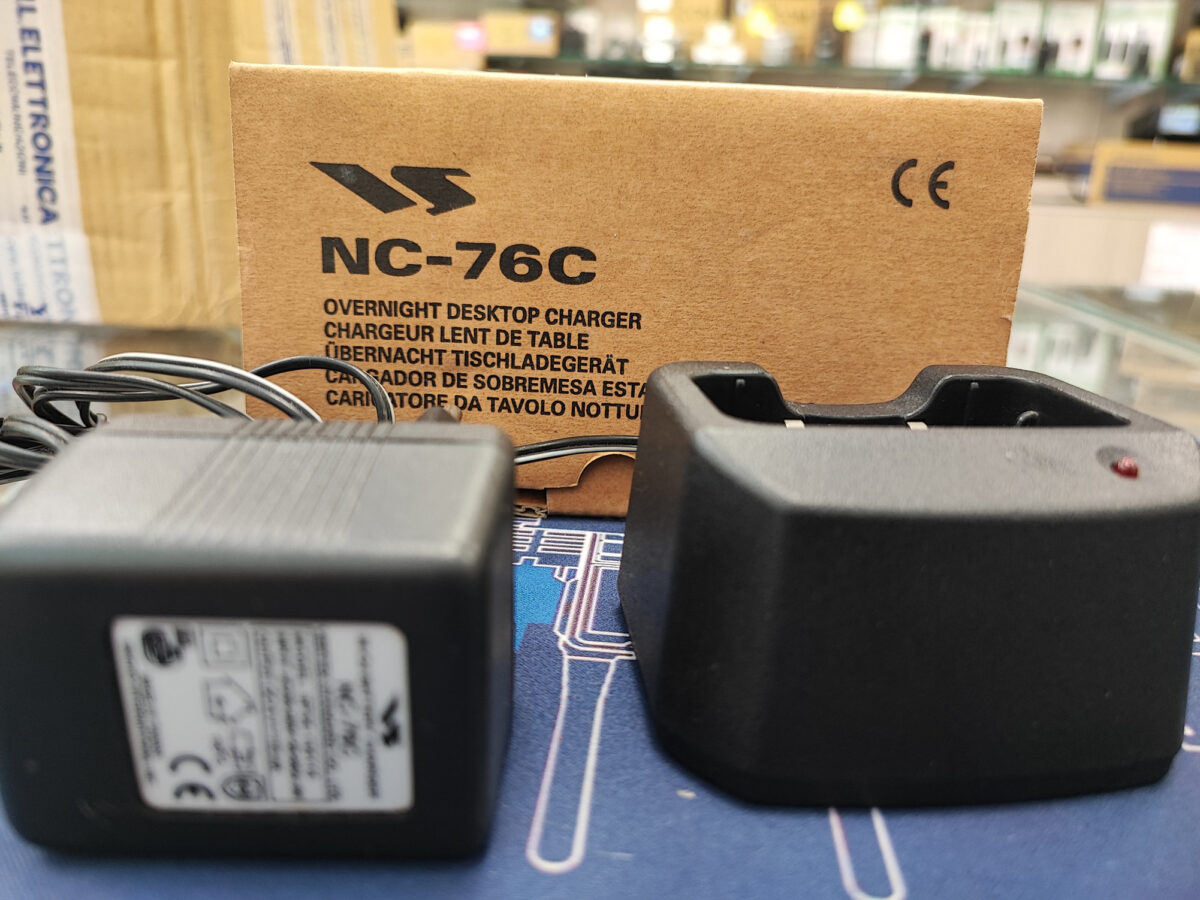 Yaesu/vertex NC-76C desk charger Vx-210/400/800 - immagine 1