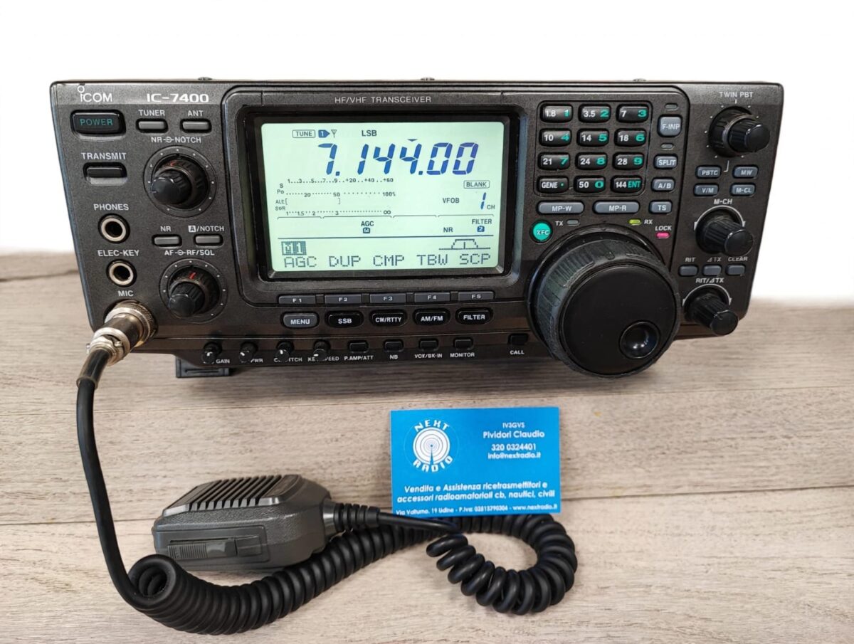 ICOM IC-7400 - ricetrasmettitore HF/50/VHF -100W con accordatore - immagine 1