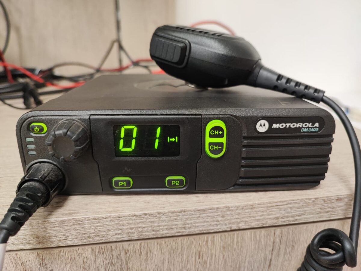 MOTOROLA DM-3400 - ricetrasmettitore Uhf - programmato Pmr-446 + Pmr digitale DMR - immagine 1